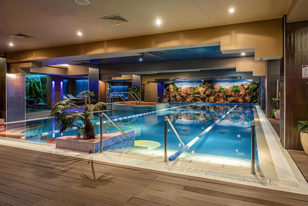 Lagoon 705 Bucarest